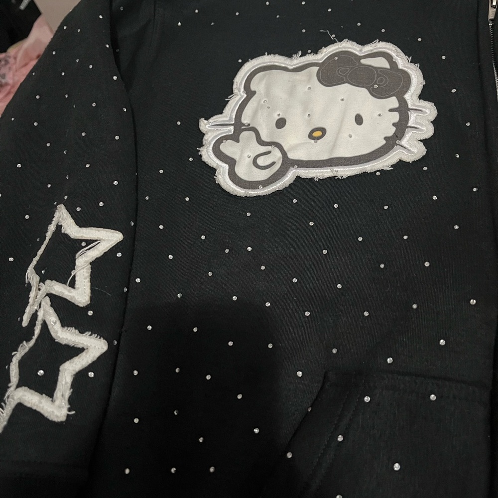 atl streetwear hello kitty rhinestoned hoodie - very thick and good quality